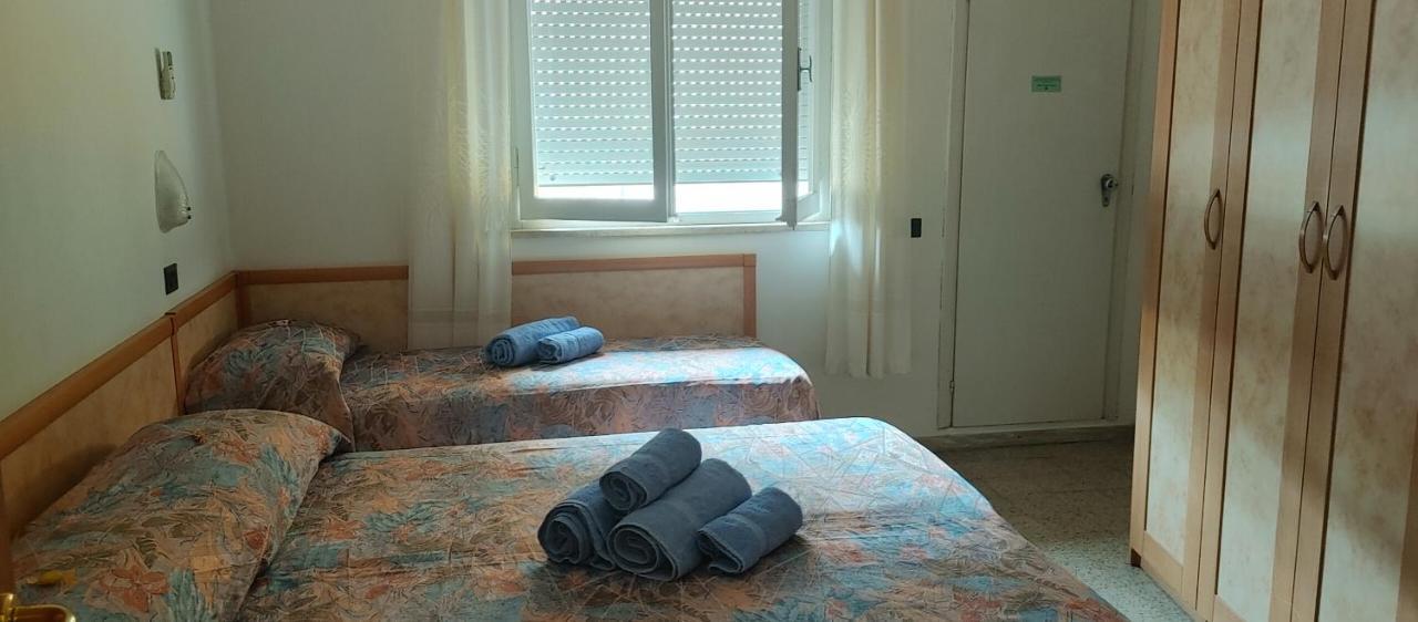 Hotel Adriatico เบลลาเรีย-อีเจอา มารีนา ภายนอก รูปภาพ